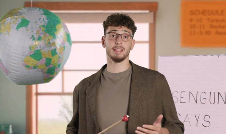 Alperen Şengün’den takım arkadaşlarına Türkçe dersi