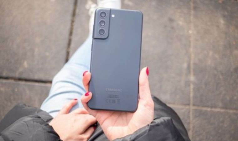 Samsung açıkladı: İki cihaza daha Android 14 geliyor