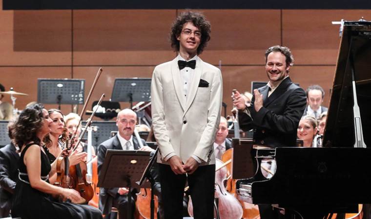 Piyanist Can Çakmur bugün Berlin’de konser verecek