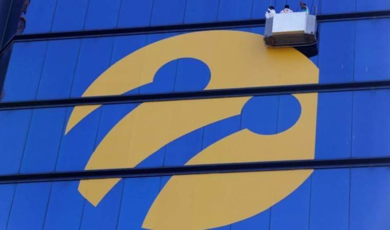Turkcell, Ukrayna’daki üç iştirakini devretti