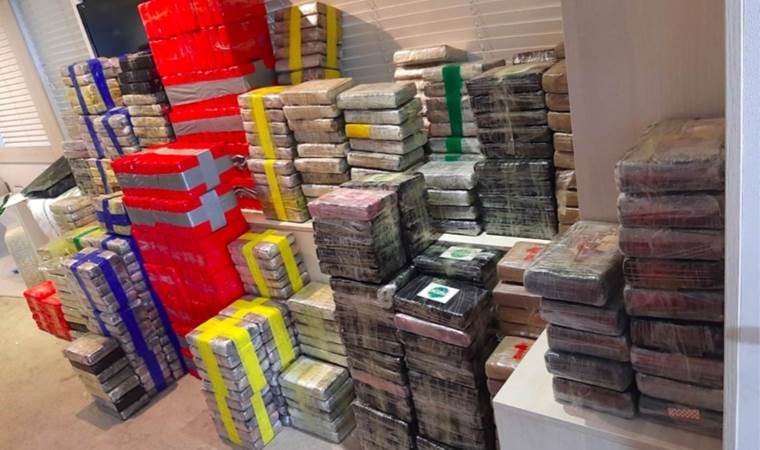 Meksika’da uyuşturucu hırsızlığı kanlı bitti: 5 polis öldürüldü