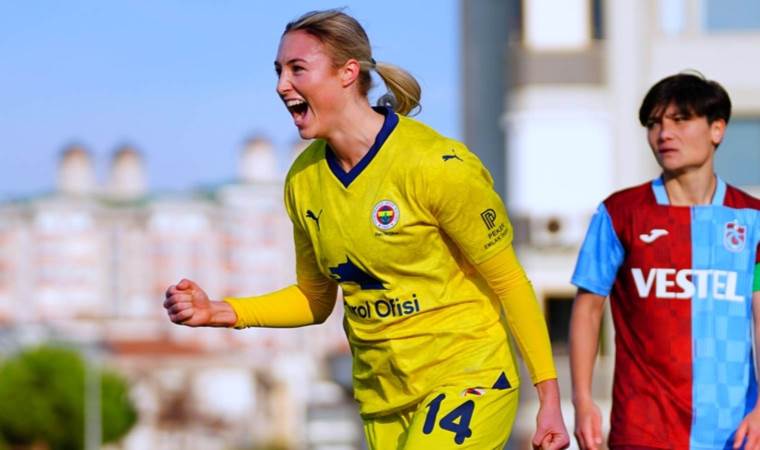 Fenerbahçe dev maçta 10 kişiyle 3 puanı aldı!