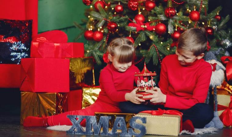 Ebeveynler toplanın! Yılbaşı için çocuklarınıza alabileceğiniz 10 yaratıcı hediye fikri