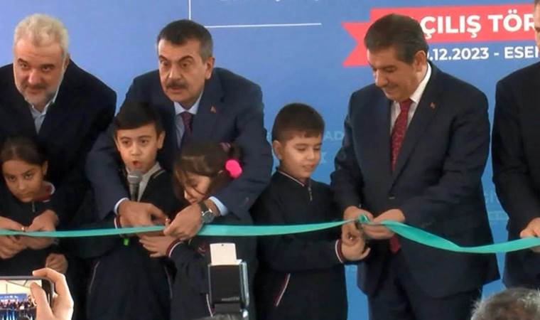 Milli Eğitim Bakanı Tekin’den Tevfik Göksu’ya: ‘Yanlışlıkla büyükşehir belediye başkanımız diyecektim az daha…’