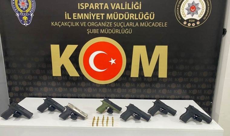 Silah kaçakçılığı operasyonu: 3 kişi gözaltında