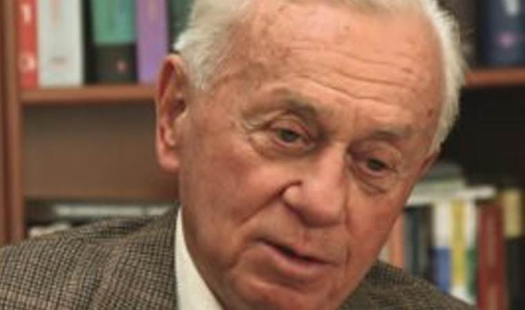 Prof. Dr. Nevzat Atlığ kimdir?  Prof. Dr. Nevzat Atlığ  kaç yaşında, neden öldü?