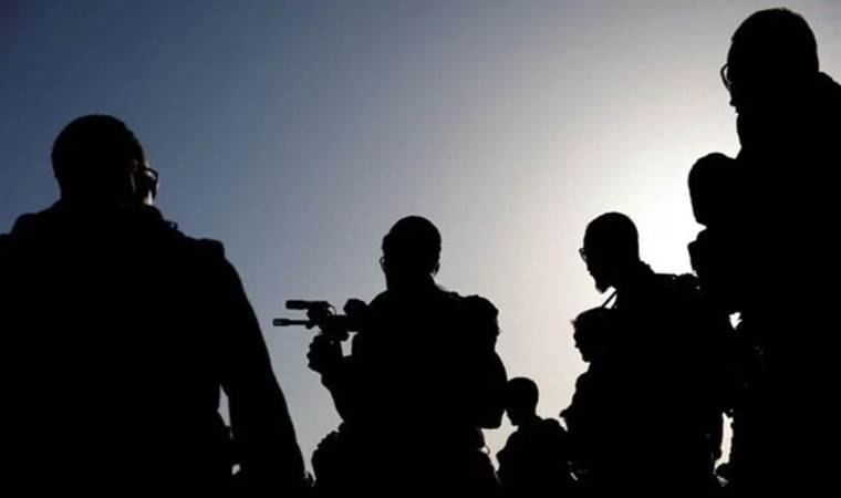 İsrail’in Gazze’de ‘yanlışlıkla’ öldürdüğü esirlerin ‘beyaz bayrak’ taşıdığı ortaya çıktı