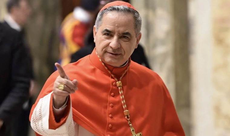 Vatikan’da yolsuzluk skandalı! Kardinal Becciu’ya 5,5 yıl hapis cezası