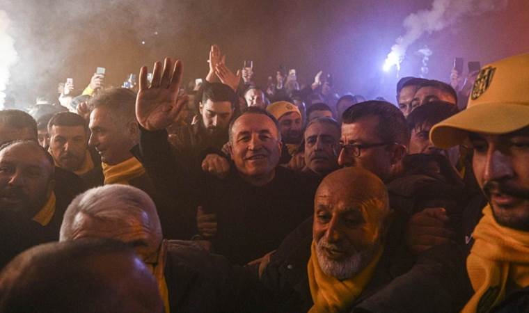 Faruk Koca’ya Ankaragücü taraftarından coşkulu karşılama!