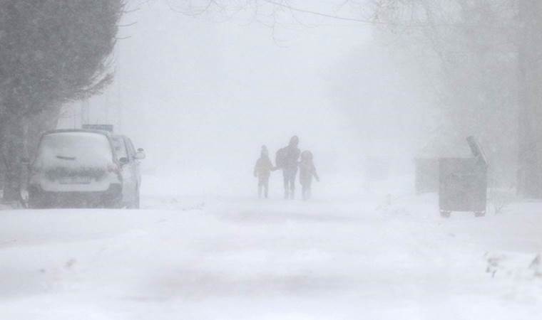 Birçok il ve ilçede eğitime ‘kar’ engeli