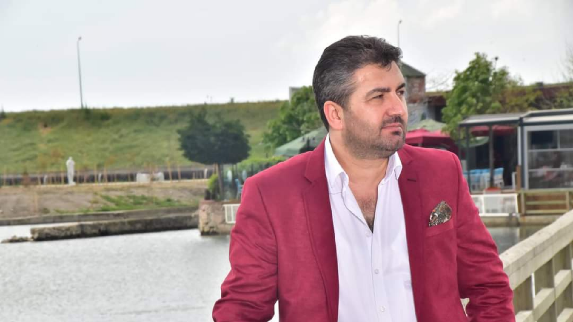 Sanatçı İsmail Özmen