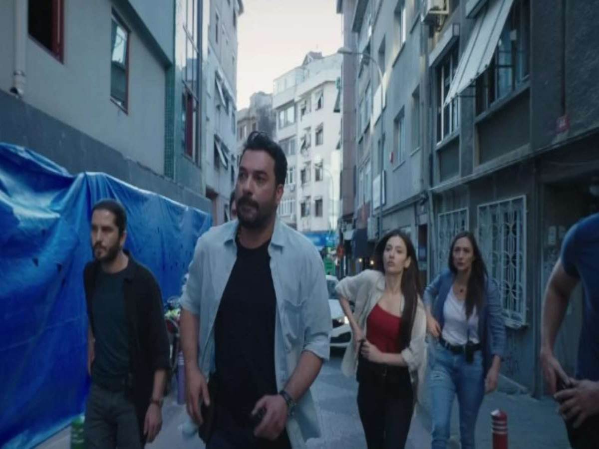 TV yayın akışı 5 Ocak Cuma! Hangi kanalda ne var, günün filmleri ve dizileri neler?