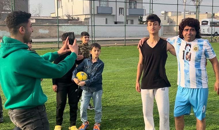 Gören gözlerine inanamadı: Şanlıurfa'lı yurttaşın Maradona’ya benzerliği şaşırttı