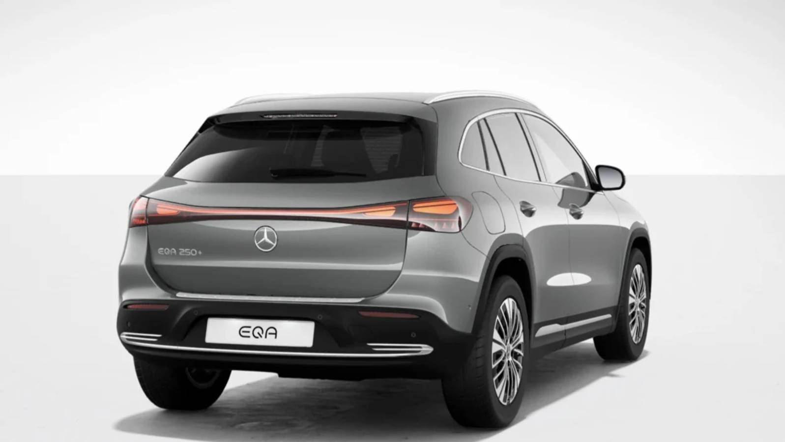 Yeni 2024 Mercedes EQA satışa sunuluyor: Fiyatı belli oldu