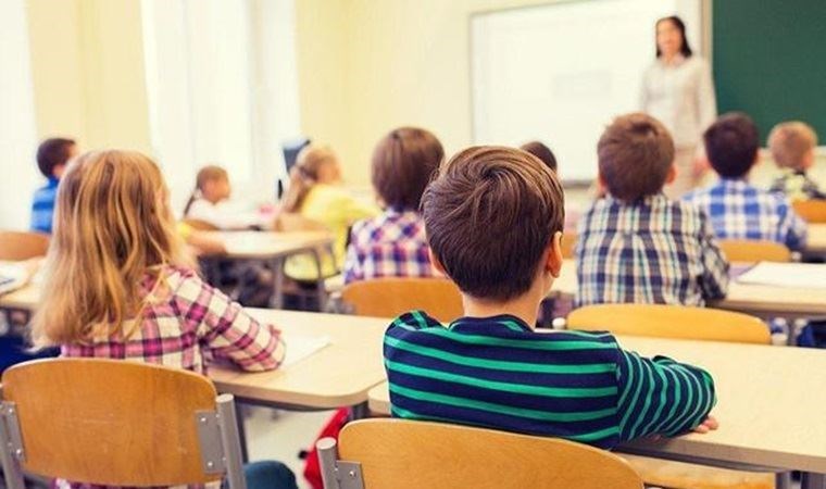 MEB’den milli, manevi ve ahlaki değerler için örtük müfredat kararı: Öğretmenler baskı altında!