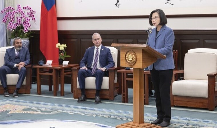 ABD’den Çin’i kızdıracak hamle: Tayvan’ı ziyaret ettiler