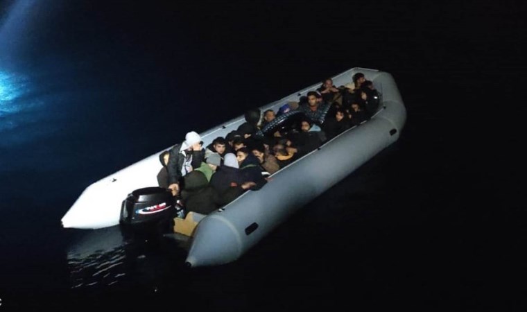 Son Dakika: Bakan Ali Yerlikaya duyurdu: Kalkan-7 operasyonlarında 2 bin 155 düzensiz göçmen yakalandı