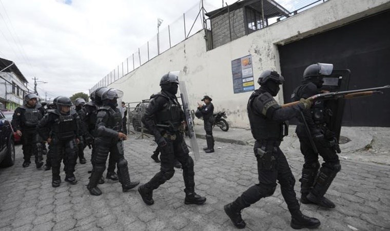 Ekvador Devlet Başkanı Noboa: Silahlı İç Çatışma Hali ilan edildi