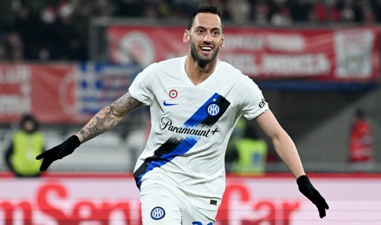 Hakan Çalhanoğlu kariyer rekoru kırdı: Inter, Monza’yı bozguna uğrattı!