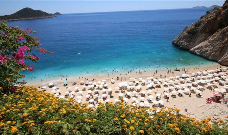 Turizm gelirleri zirveye ulaştı