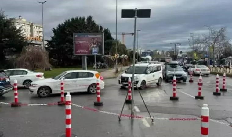 Direksiyon başında uyuyakaldı, trafik kitlendi!