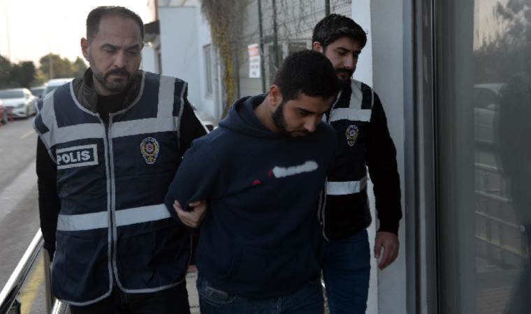 Kesinleşmiş cezası varmış… Polisi görünce pencereden atladı!