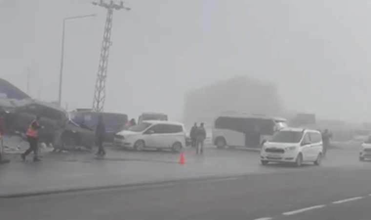 Bitlis’te zincirleme kaza: 18 yaralı