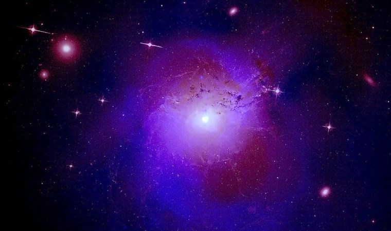 İki yıldız birbirinin etrafında döndüğünde tuhaf şeyler oluyor