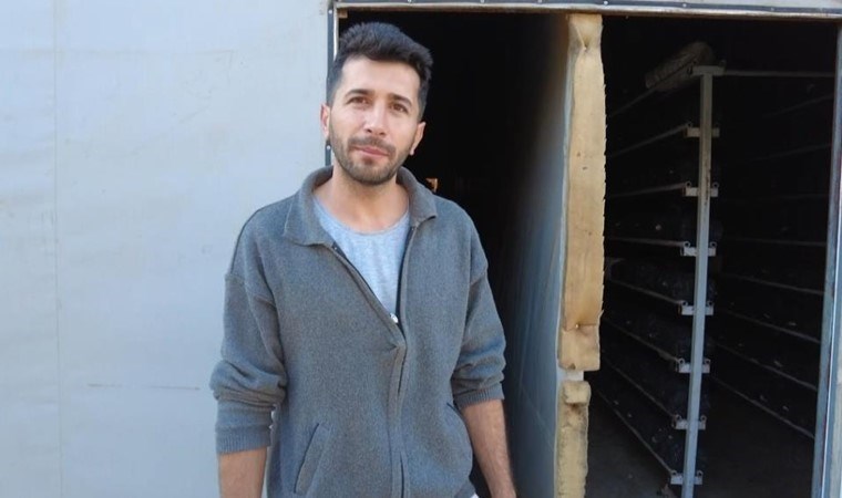 Köyünde tek başına kurdu! 600 metrekarelik serada ayda 133 bin lira kazanıyor…