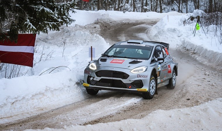 Kerem Kazaz kar ve buz zeminde!