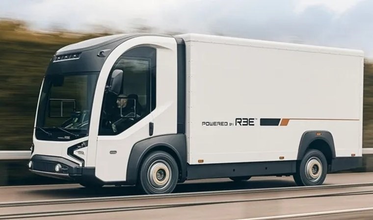 Otomobil tarihinde bir ilk: Mekanik bağlantıların yerini kablolar alıyor!