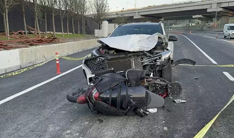 Üsküdar’da feci kaza… 500 metre sürüklenen motosikletli hayatını kaybetti