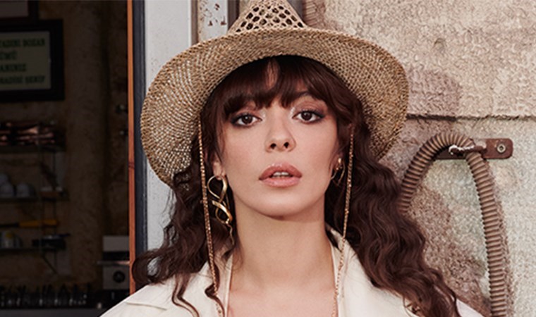 Selin Şekerci’den öpüşme itirafı: ‘Kamyoncu gibi giriyorum partnerlerime’