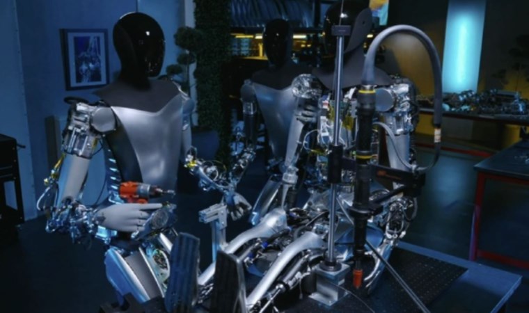 Elon Musk, insansı robotun tişört katladığı anları paylaştı