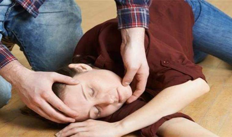 Epilepsi hastaları kışın uyku düzenine dikkat etmeli: Nöbeti tetikleyebilir!