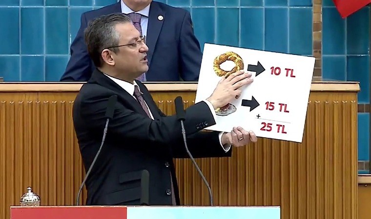 Son Dakika: Özgür Özel’den Bahçeli’ye yanıt: ‘O hakaretlerin bir vazife olduğu çok belli’