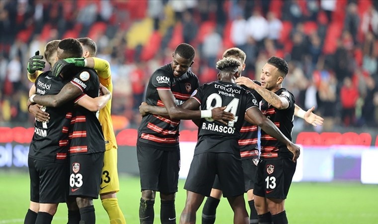 Süper Lig’de bir ayrılık daha!