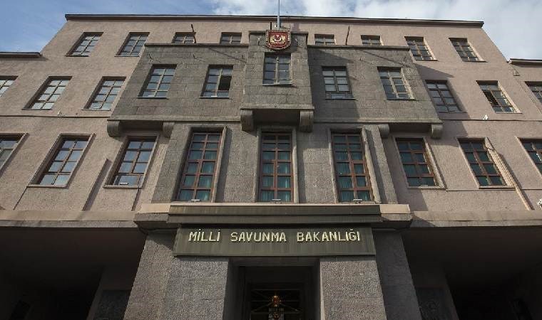 Milli Savunma Bakanlığı duyurdu… Sınırda 3 kişi yakalandı!