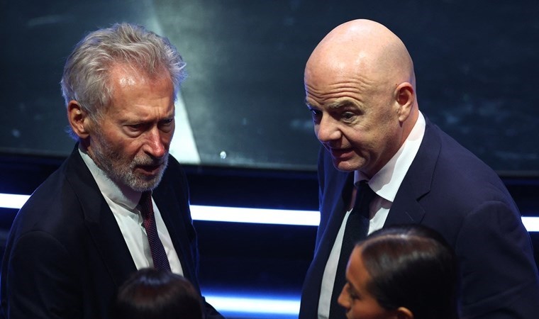 Mike Maignan sahayı terk etmişti: FIFA’dan ırkçılığa yeni ceza önerisi!