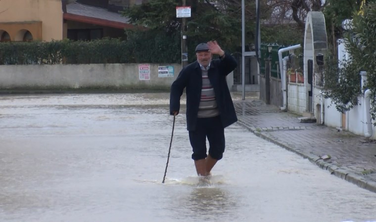 Silivri’de dere taştı, sokaklar göle döndü