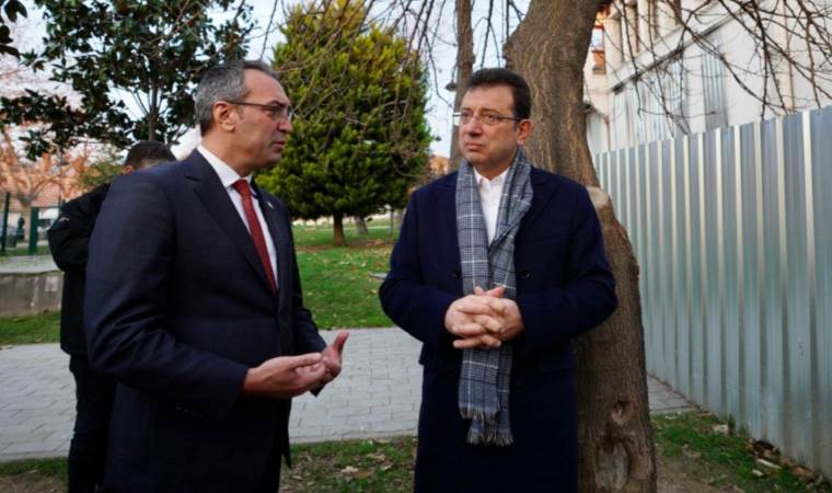 Yurt yapılsın diye tahsis edilmişti… İmamoğlu TÜGVA’ya devredilen yıkılmış binayı inceledi: ‘Şu pejmürde hale bak!’