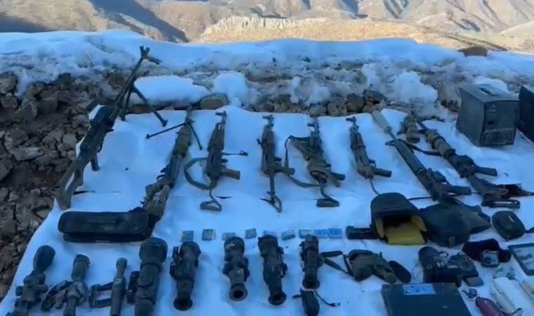 MSB: Pençe Kilit bölgesinde çok sayıda silah ve mühimmat ele geçirildi