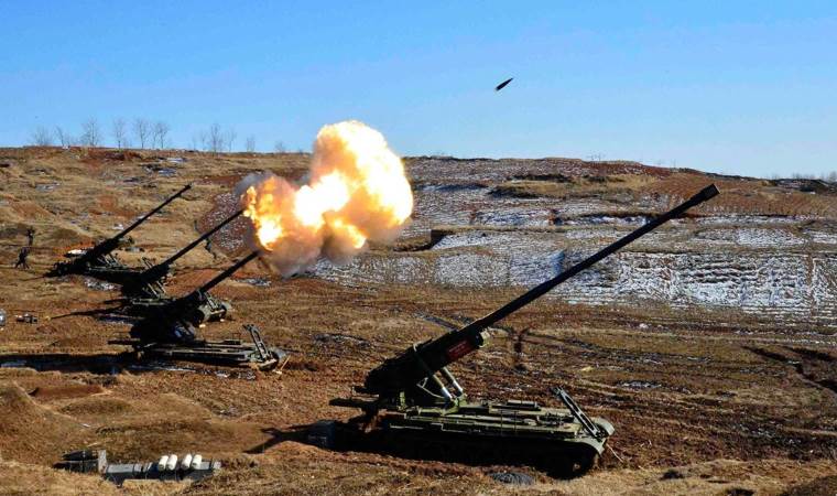 Kore Yarımadası’nda tansiyon yüksek: Top mermileri ateşlendi