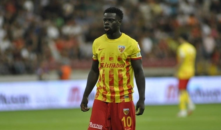 Kayserispor’dan ayrılmıştı, Başakşehir’e imza attı!