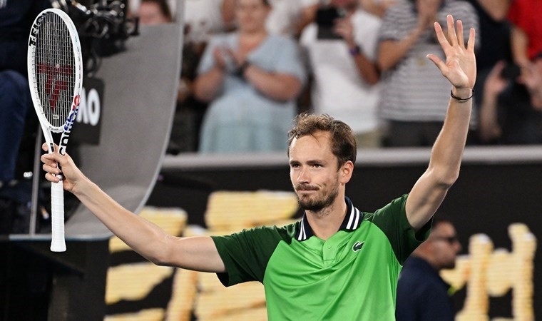 Daniil Medvedev ile Alexander Zverev, Avustralya Açık’ın 3. turunda hata yapmadı!