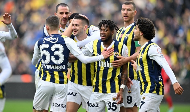 Başakşehir maçına saatler kala Fenerbahçe’de Djiku gelişmesi!