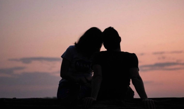 Sevgiliye sorulacak sorular: Erkeğe kadına sorulacak zor romantik ve komik sorular