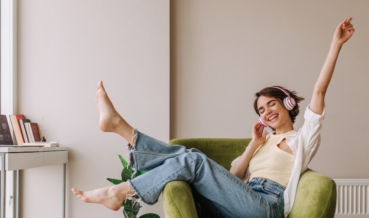 Türkiye’de en çok dinlenen yabancı şarkıcılar belli oldu! 55 şarkısıyla listeye damga vurdu…