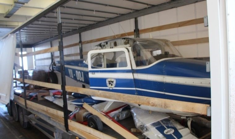 Kapıkule’de TIR’ın içinden uçak çıktı