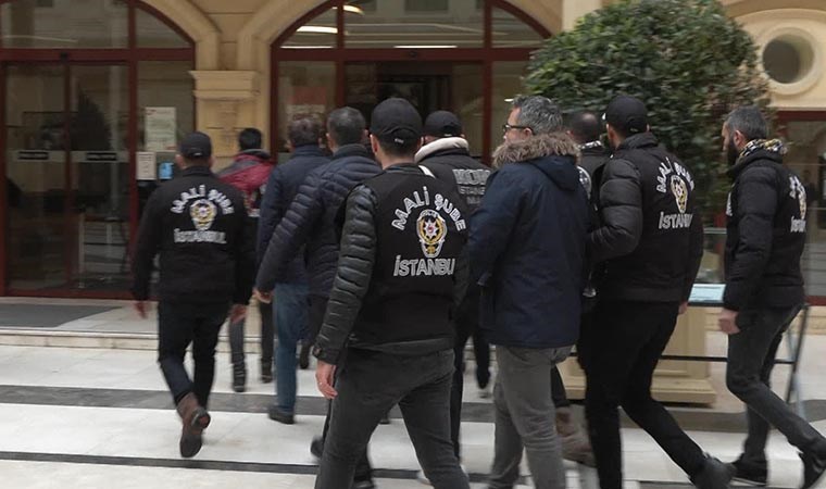 Büyükçekmece Belediyesi’ne yapılan operasyonda 8 kişi tutuklandı